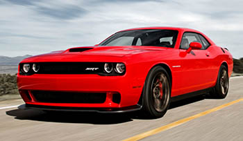 Dodge выпустил гоночный Challenger SRT