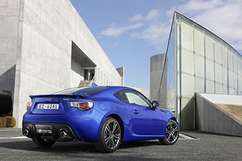 Subaru BRZ признан лучшим спортивным автомобилем 2012 года